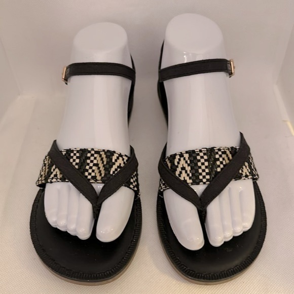 Toms Lexie Vegan Leather with Woven Fabric Sandal Size 6  - EUC - Picture 7 of 12